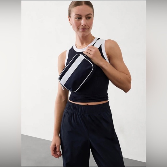 Navy Blue & White Trim & Strap (Waist/ Crossbody/ Shoulder Bag.) Large. Athleta. - Picture 10 of 10